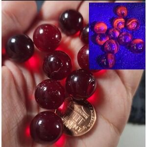 Lot Of 10 Vtg Red Clear Translucent UV Reactive Ruby Cherry Ghost Glass Marbles‎